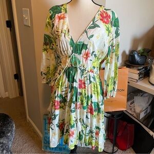 Antonio Melani Woman’s Dress in SZ 14 in gently used condition